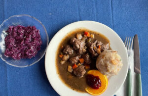 Wild Fritz reloaded: Ragout vom Hirschkalb mit Semmelknödel