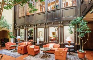 Lounge-Freiluftruhe mitten im lauten Wien