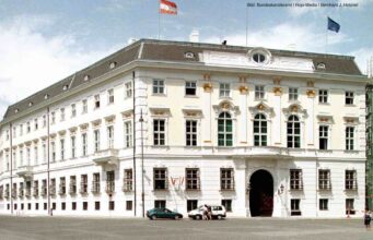 Verdienen Österreichs Politiker zuviel?
