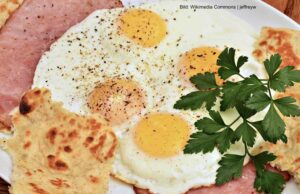 Fritz und das Frühstücksei in allerlei Verkleidungen